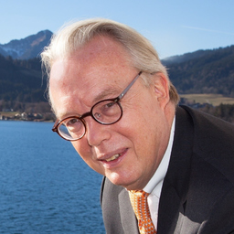 Dr. Bernhard Heye