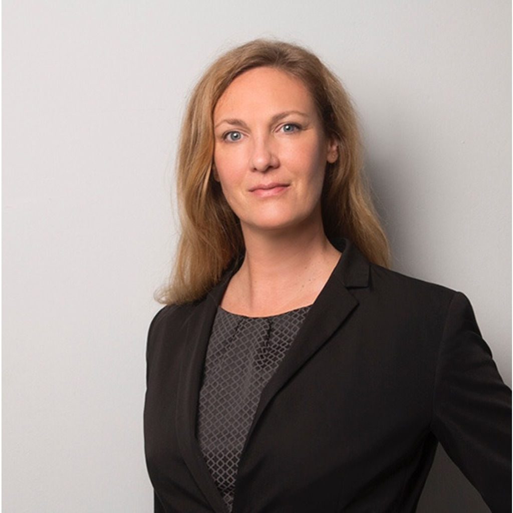 Sabine Bernstein Executive Director Feldhoff & Cie. GmbH XING