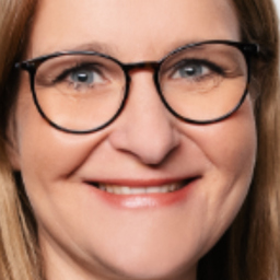 Dr. Michaela Hajek
