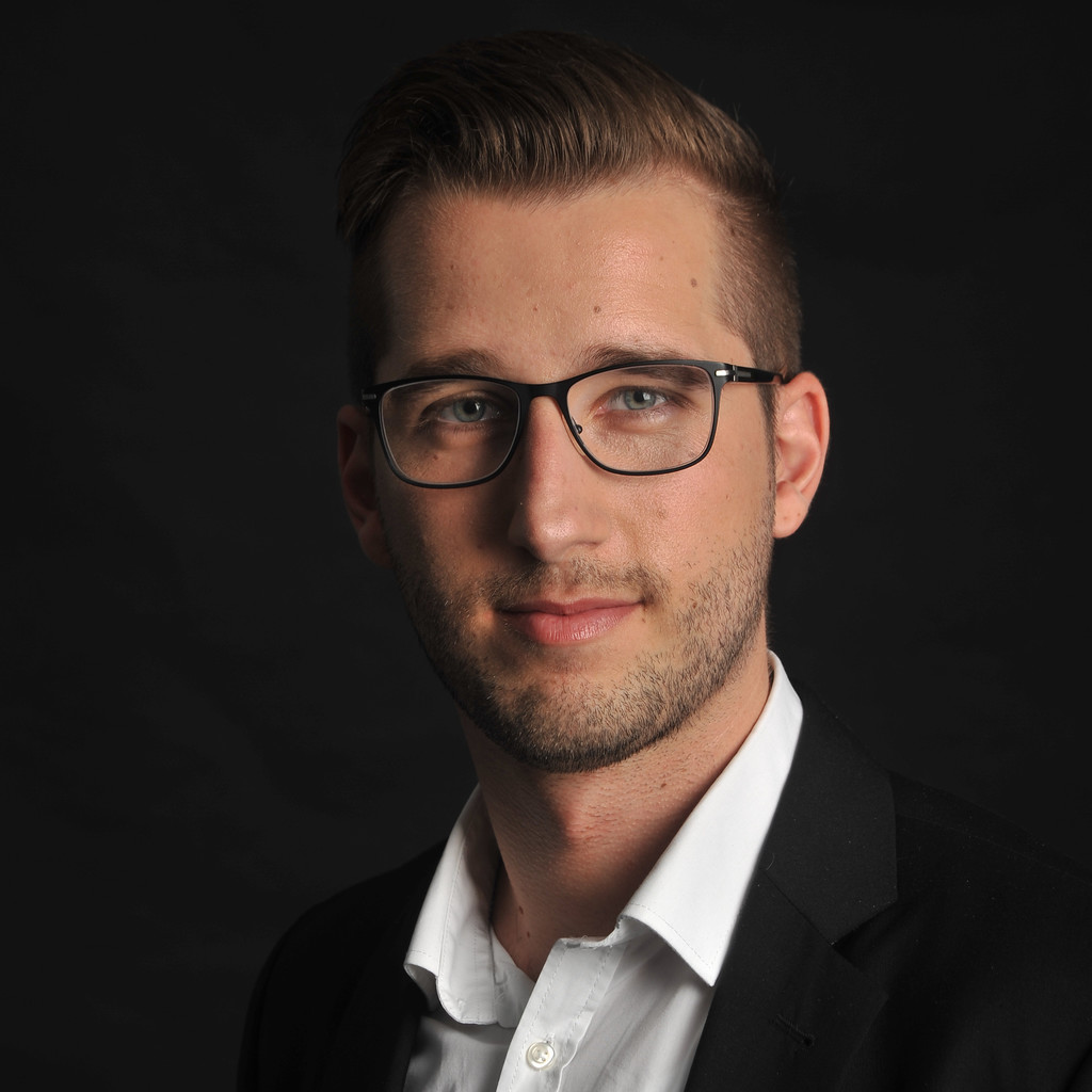 Sebastian Oberländer Director MidMarket Sales D/A/CH Outbrain XING