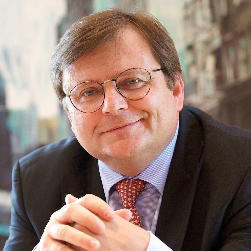 Bernard Claude Président Europe Investment Group XING