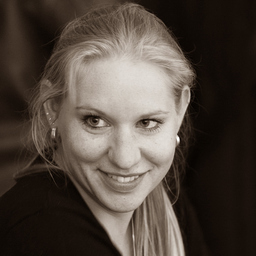 Nicole Schott