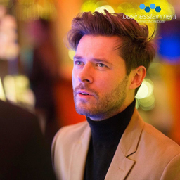 Raimund Roth