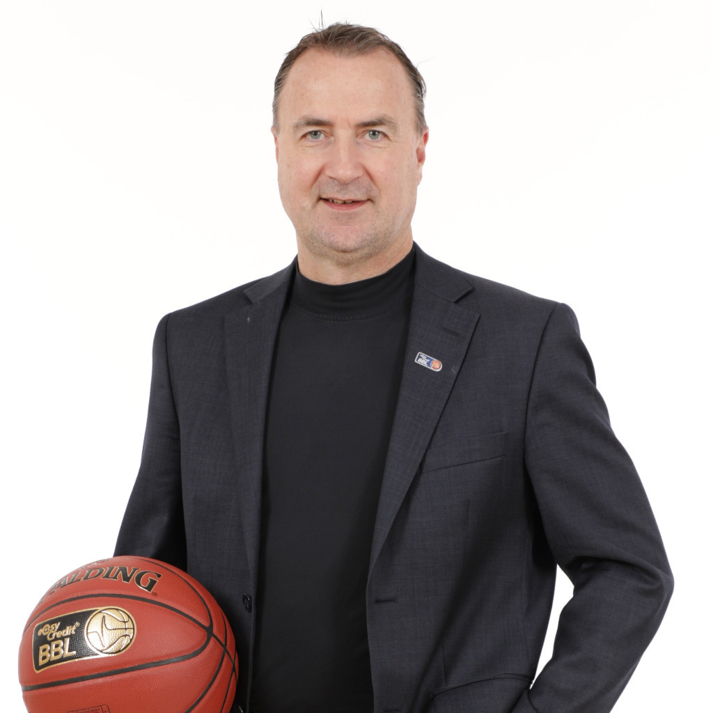 Dirk Schiller Spielbetrieb, Finanzen der 1. Herren