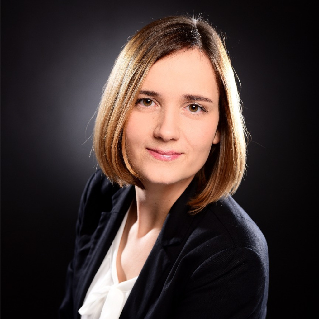 Daniela Mehnert Steuerberaterin Fachreferentin Steuern Und Zölle Volkswagen Sachsen Gmbh 