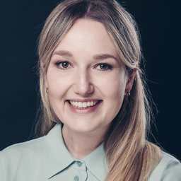Dr. Nadine Epp