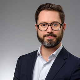 Dr. Leander Fiedler