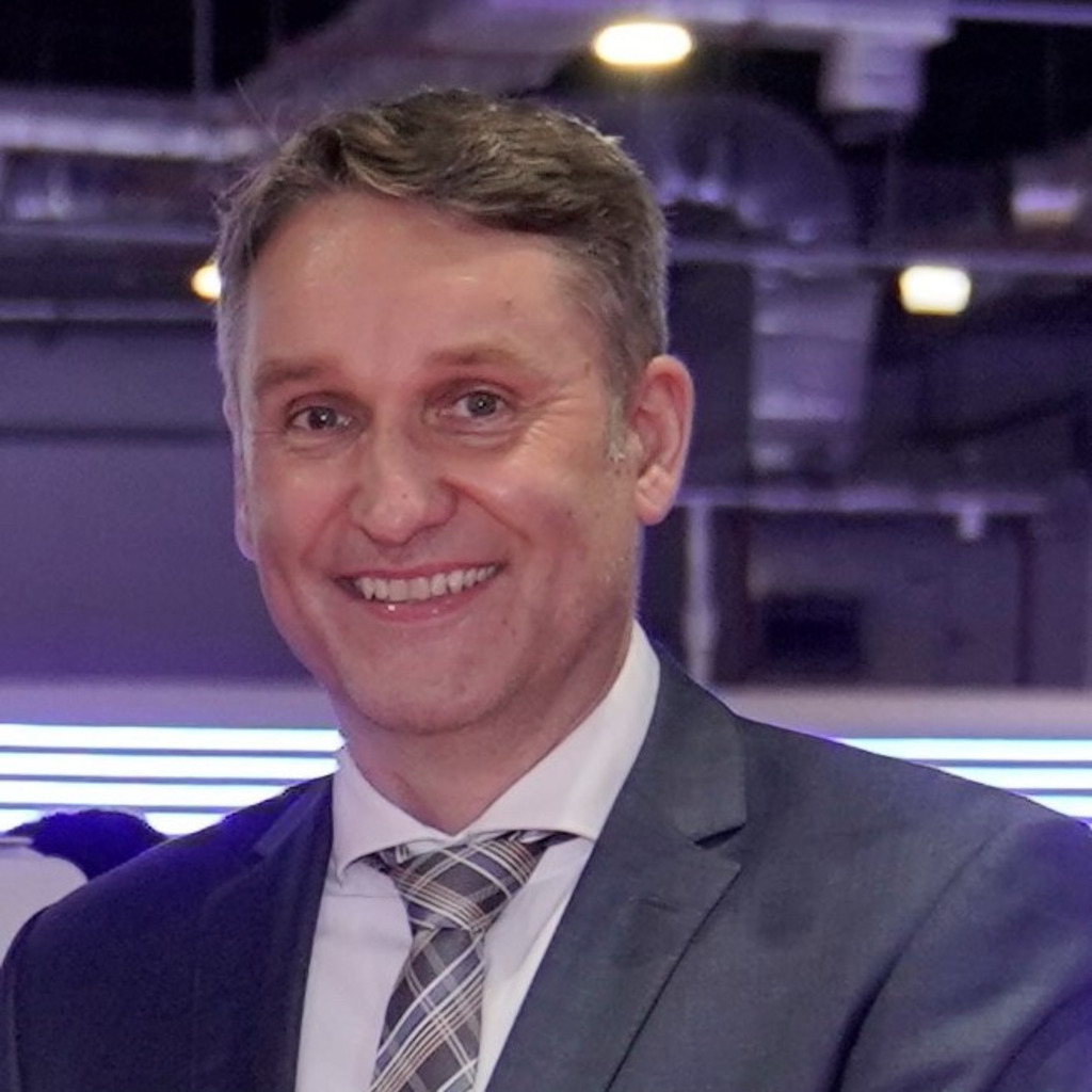 Dr. Benedikt Schmidt Director Partner Ecosystem Retail Software