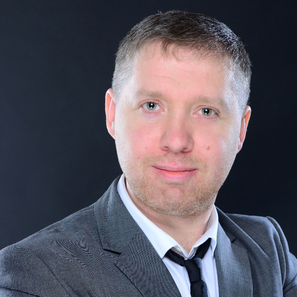 Alexander Cumakin Fachkoordinator im Finanz und