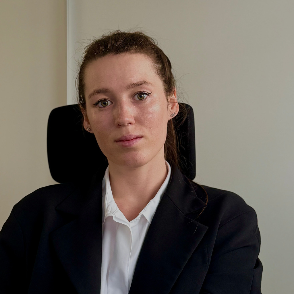 Anna Chernova Lohnbuchhalterin FRTG Group XING