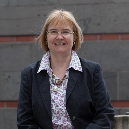 Andrea Raab