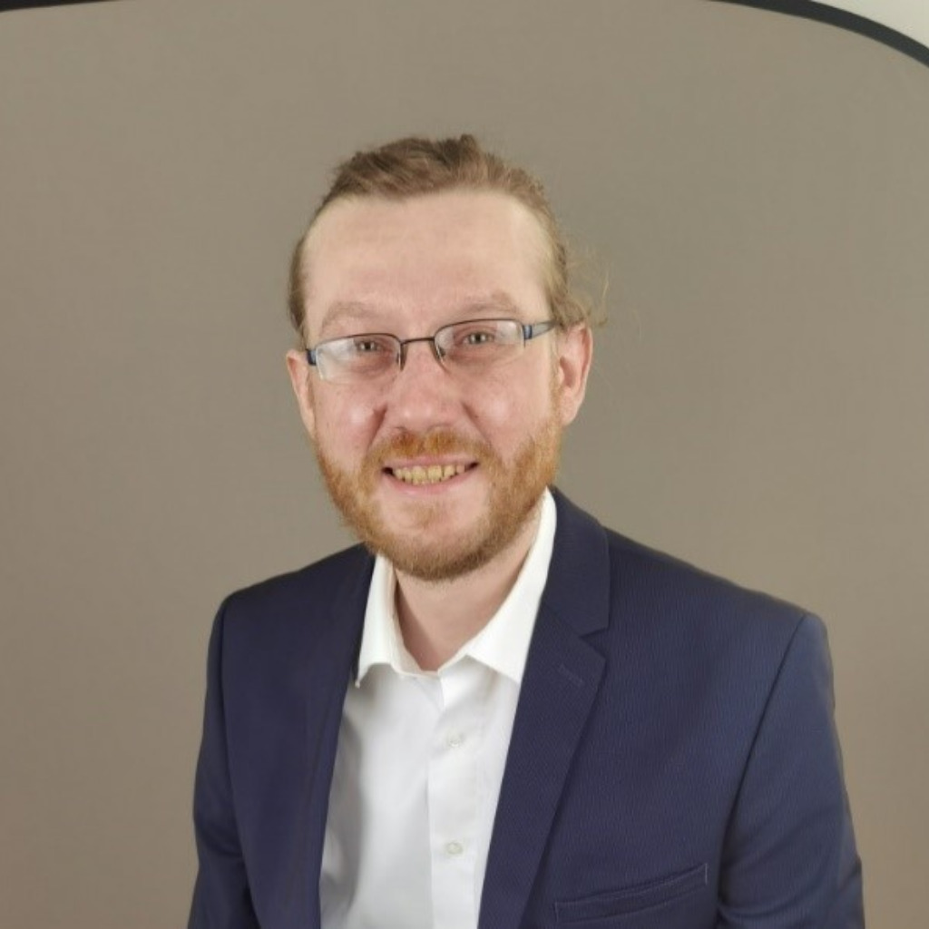 Alexandru Lazar BWL + Wirtschaftsrecht Wirtschaftsuniversität XING