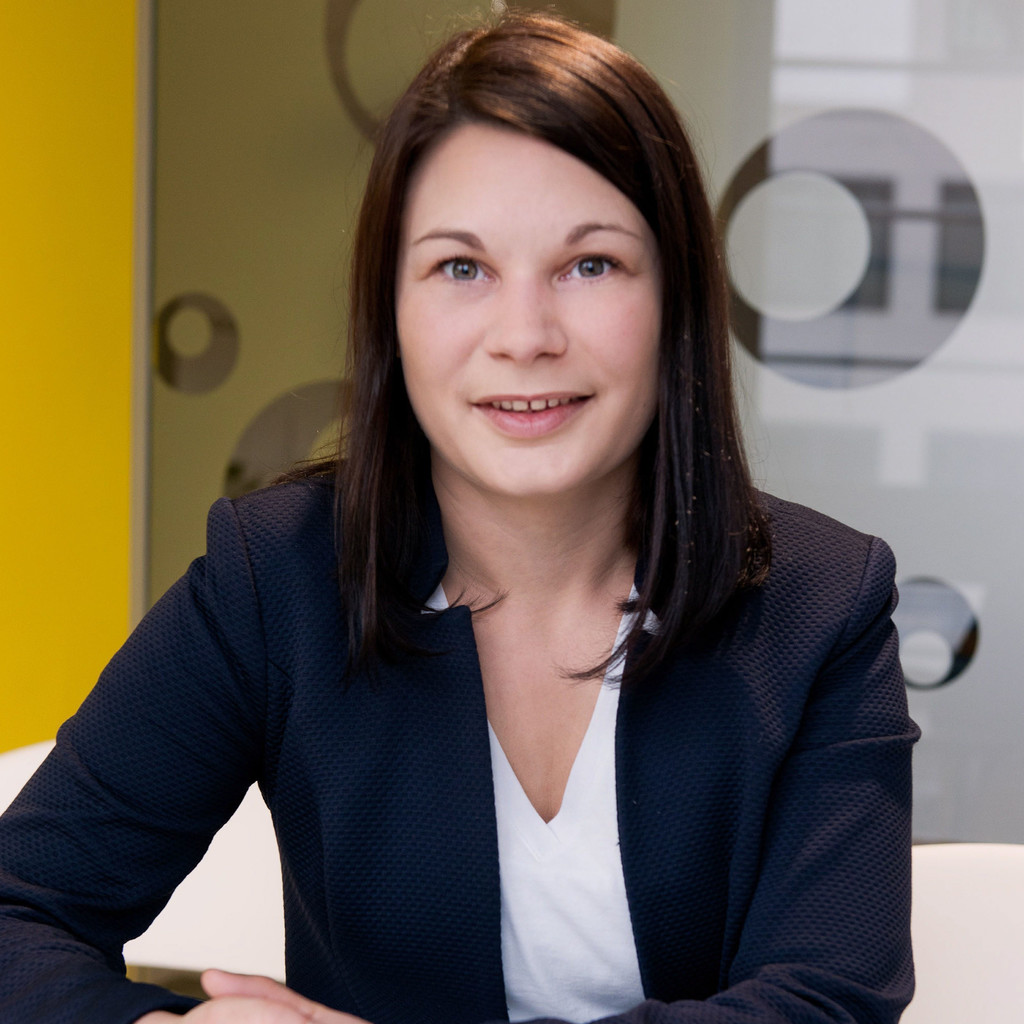 Claudia Voetz Projektmanager RM & Pricing Central Europe