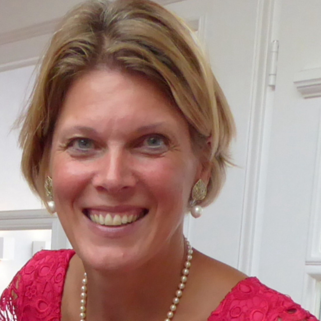 Claudia Fischer Zum Felde Hr Manager Board Henkel Ag Co Kgaa Xing