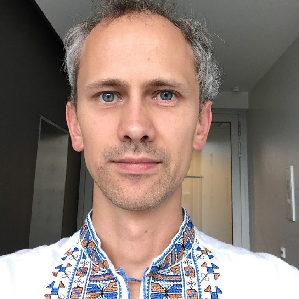 Mag. Andrey Tkachenko Senior Solution Architect Spryker Systems