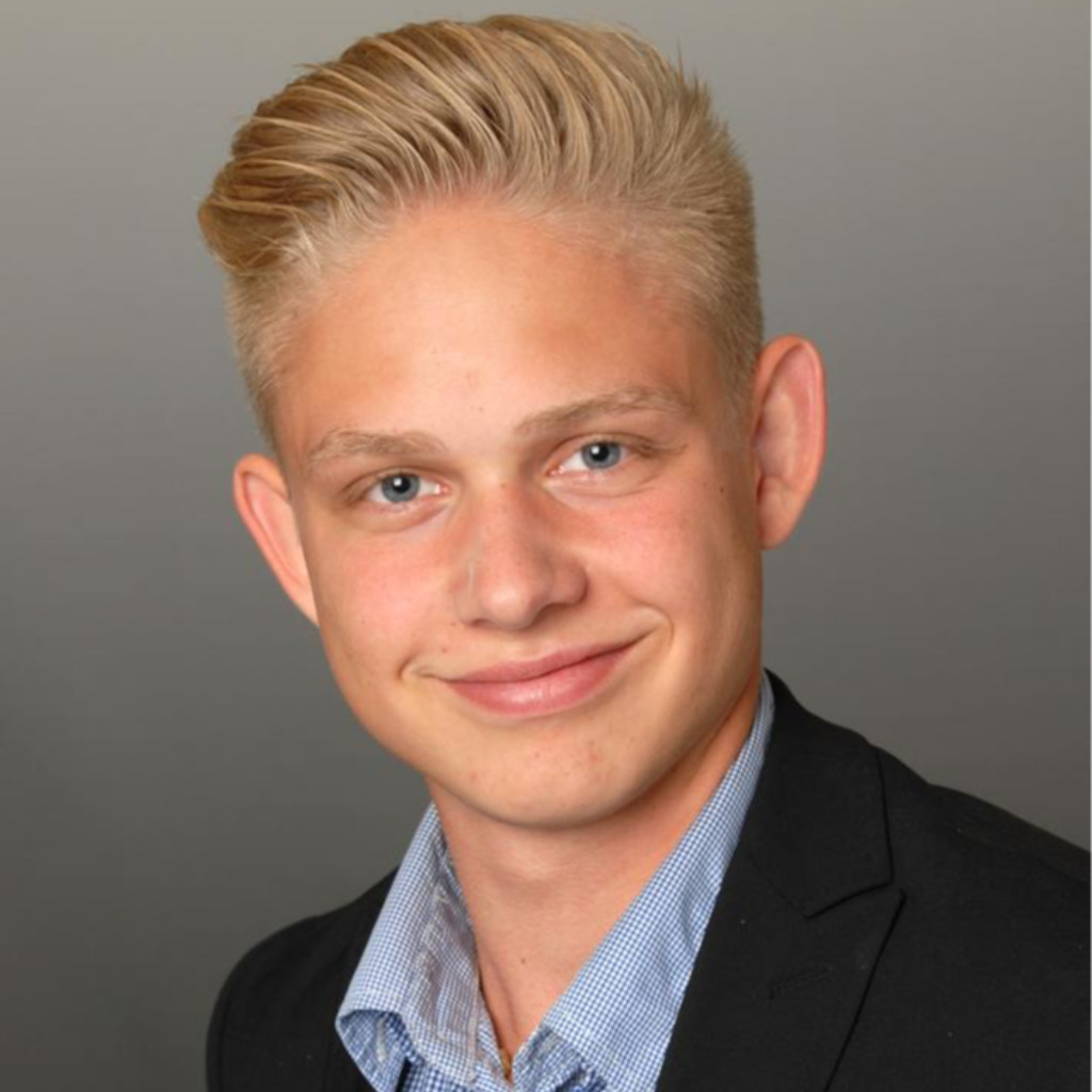 Kevin Kraus Akquisiteur PROJECT Immobilien Gruppe XING