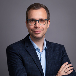 Dr. Stefan Romeis