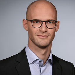 Dr. Vincent Bader