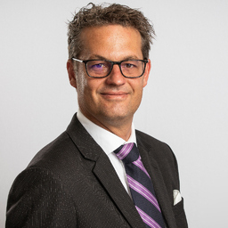 Dr. Philipp Juchli