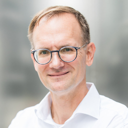 Dr. Andreas Hillmann