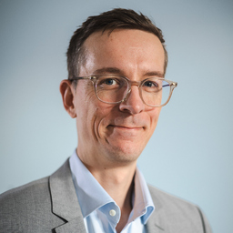 Dr. Randolf Ebelt