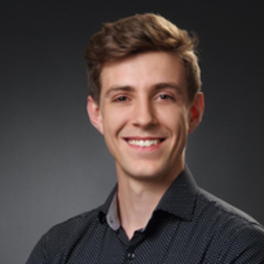 Adrian Vögele General Manager Five Guys Germany GmbH XING