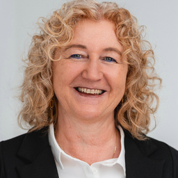 Claudia Heil