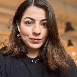 Parisa Valefi
