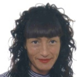 PILI ARNAIZ VILLANUEVA