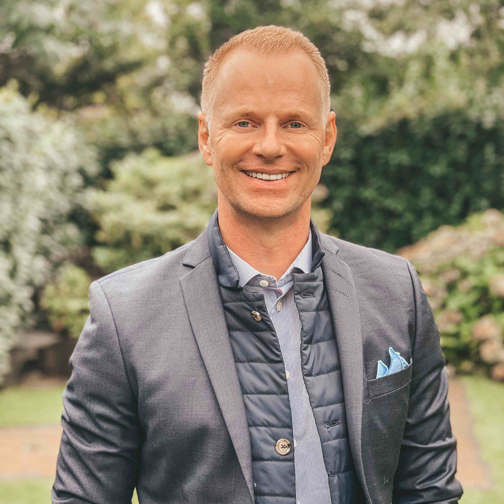 Sascha E. Reuter Head of Investment IMAXX AG XING