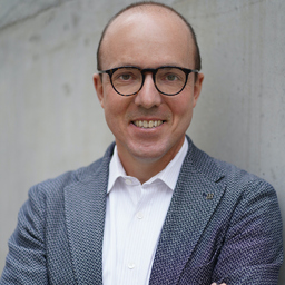 Dr. Sandro Engelmann