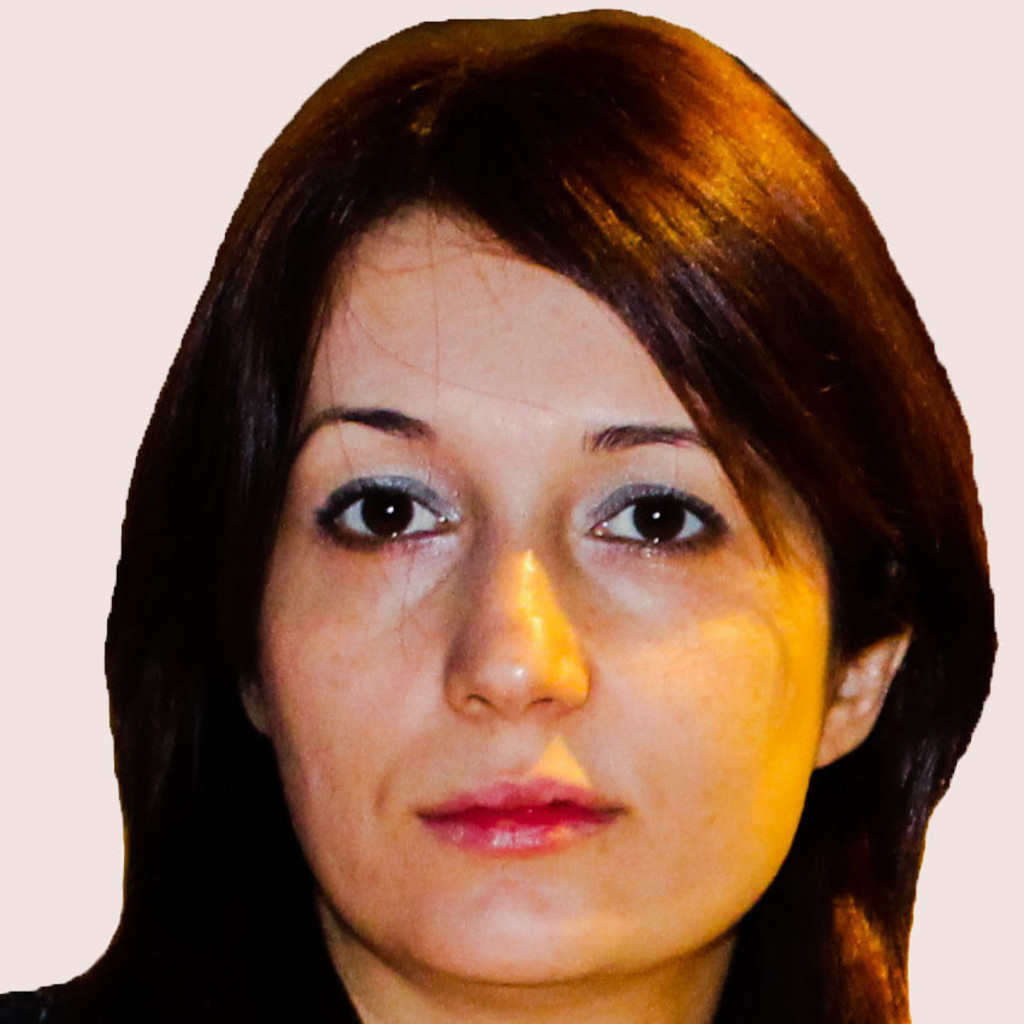 Social Media Profilbild Alina Hovhannisyan 