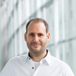 Tobias Löll