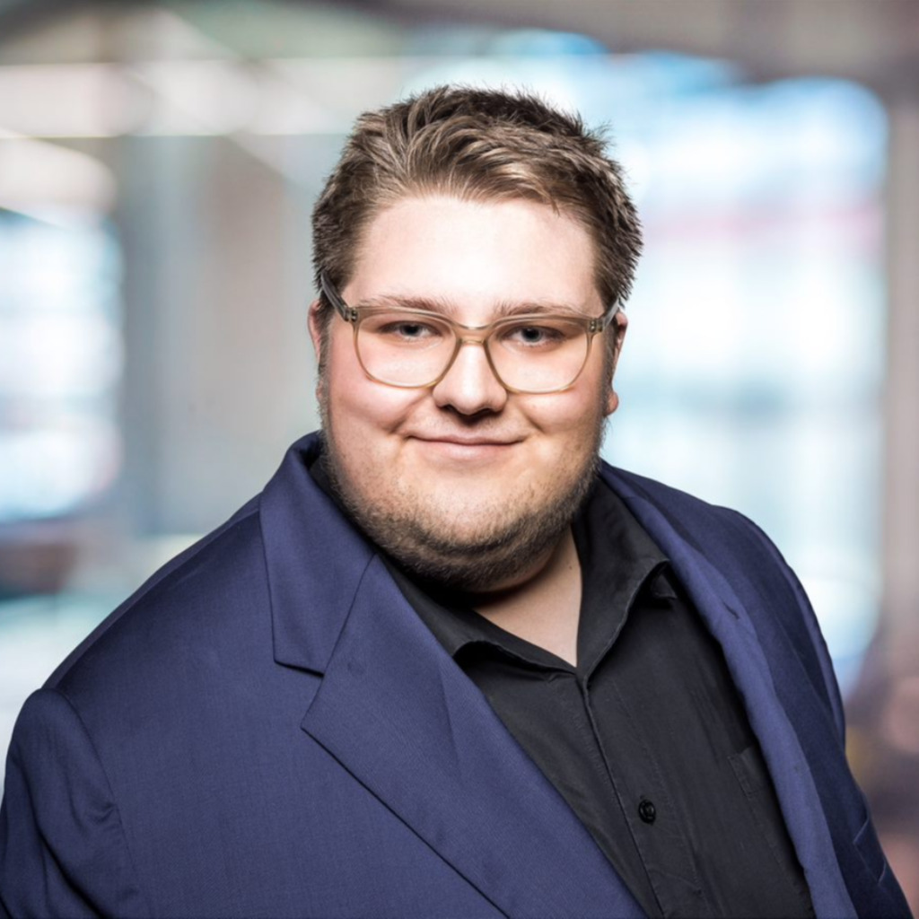 Nils Vonhoff Consultant Vonhoff Management Consulting AG (VMCG) XING