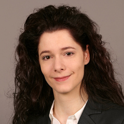 Dr. Julia Löwenstein