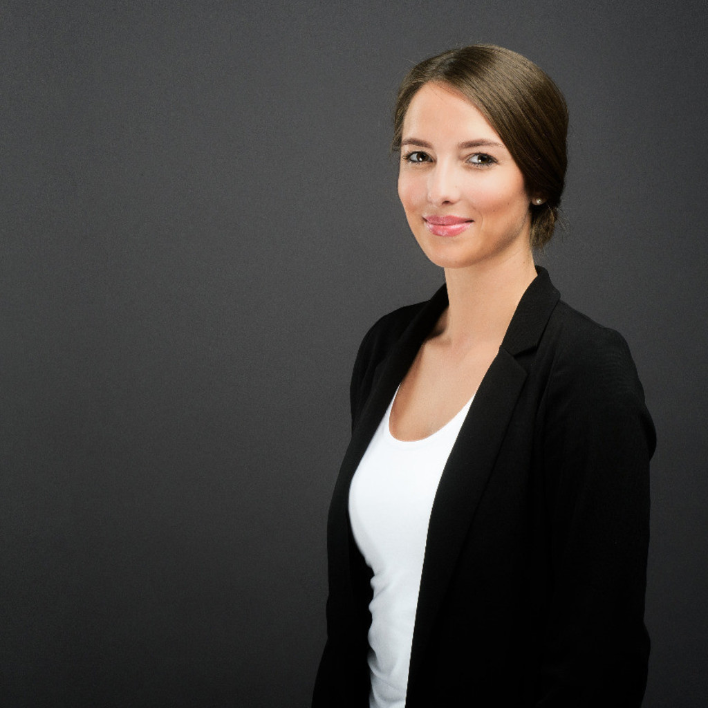 Franziska Pohl Key Account Managerin Netfonds Ag Xing 5729