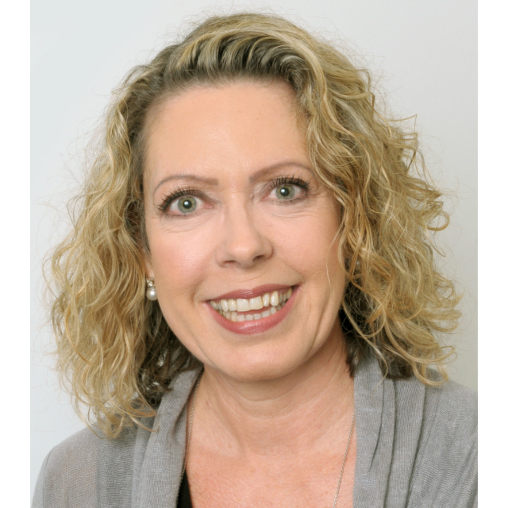 Beatrice Angst Hr Leiterin Amag Retail Amag Corporate Services Ag Xing 