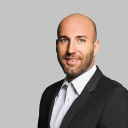 Julian Straub