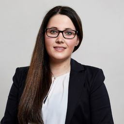 Laura Amber Huhn