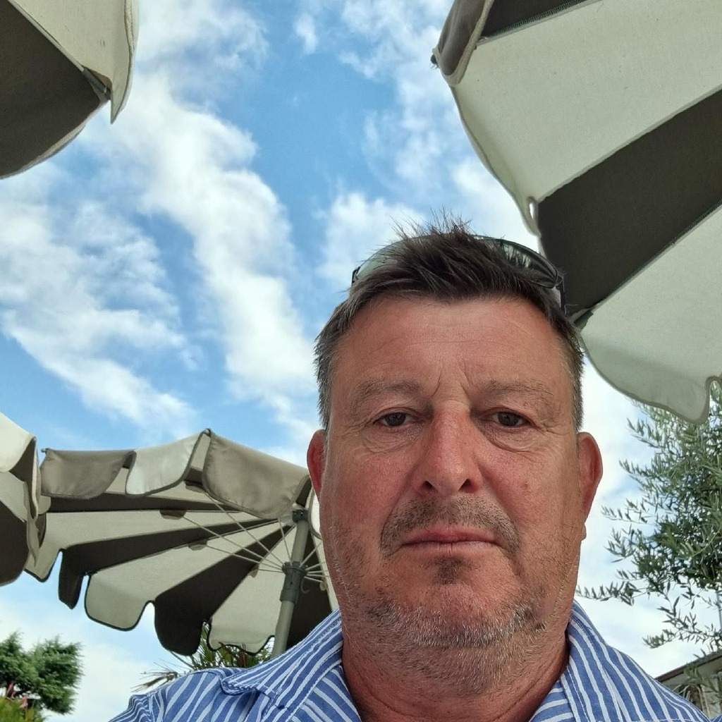 Manfred Schwind Polier Adam Hörnig Baugesellschaft mbH & Co. KG XING