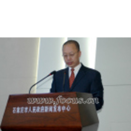 Dr. 易平 冯