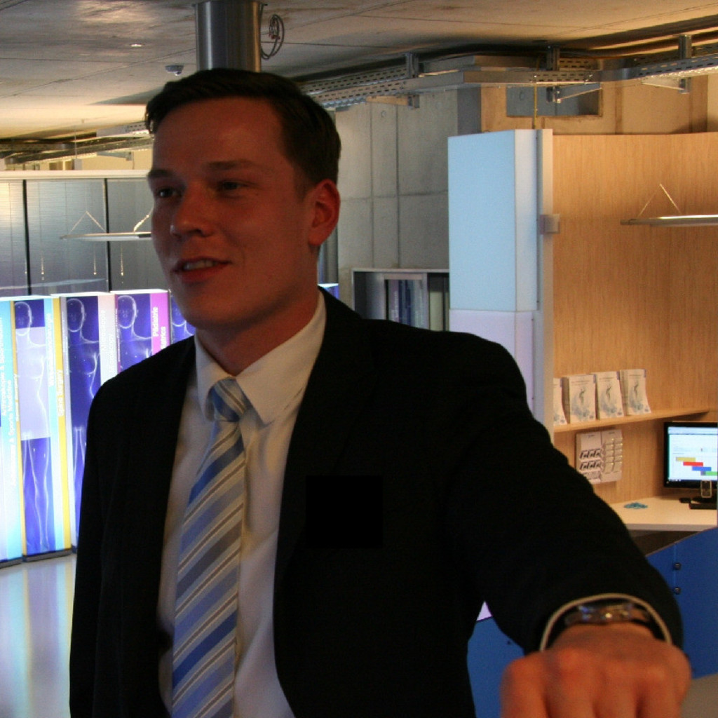 Jörg Jeschonnek Senior Product Manager/ Business Analyst Europace
