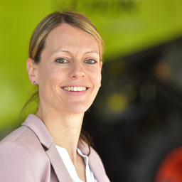 Nadine Hinder