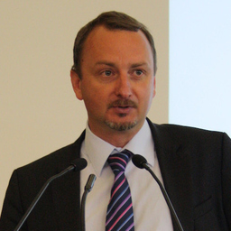 Dr. Eike Hebecker