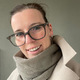 Manuela Roth-Hempel