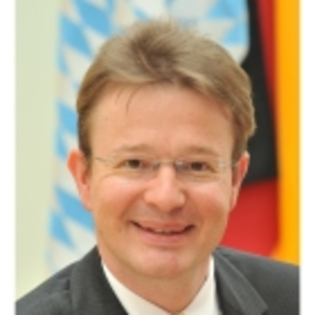 Dr. Andreas Fischer Richter Verwaltungsgericht Regensburg XING Dr. Andreas Fischer Richter Verwaltungsgericht Regensburg XING