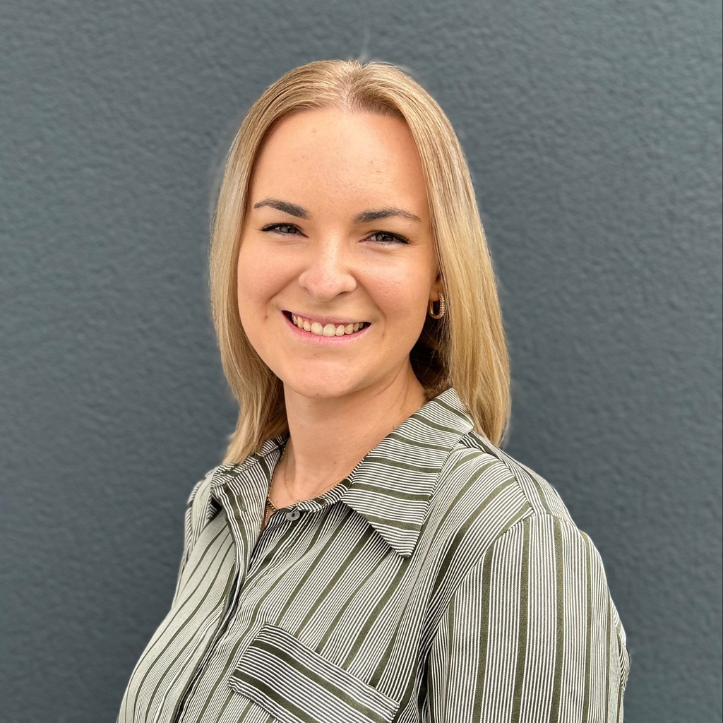 jessie-thullner-marketing-mitarbeiterin-mefa-befestigungs-und