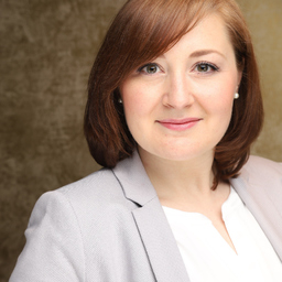 Dr. Claudia Karus