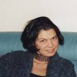 Yvette Deschrynmakers
