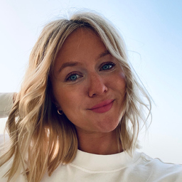 Amelie Dinkelacker